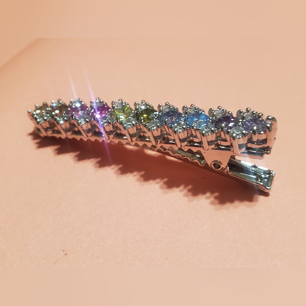 Vintage 🌈 rainbow 🌈  hairclip